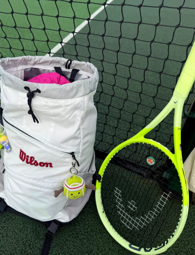 li_channa385's tweet photo. It's not about hitting with a lot of force, but the use of topspin techniques. 😎Chasing dreams one forehand at a time. 😍 https://t.co/sHGaWoavpe
