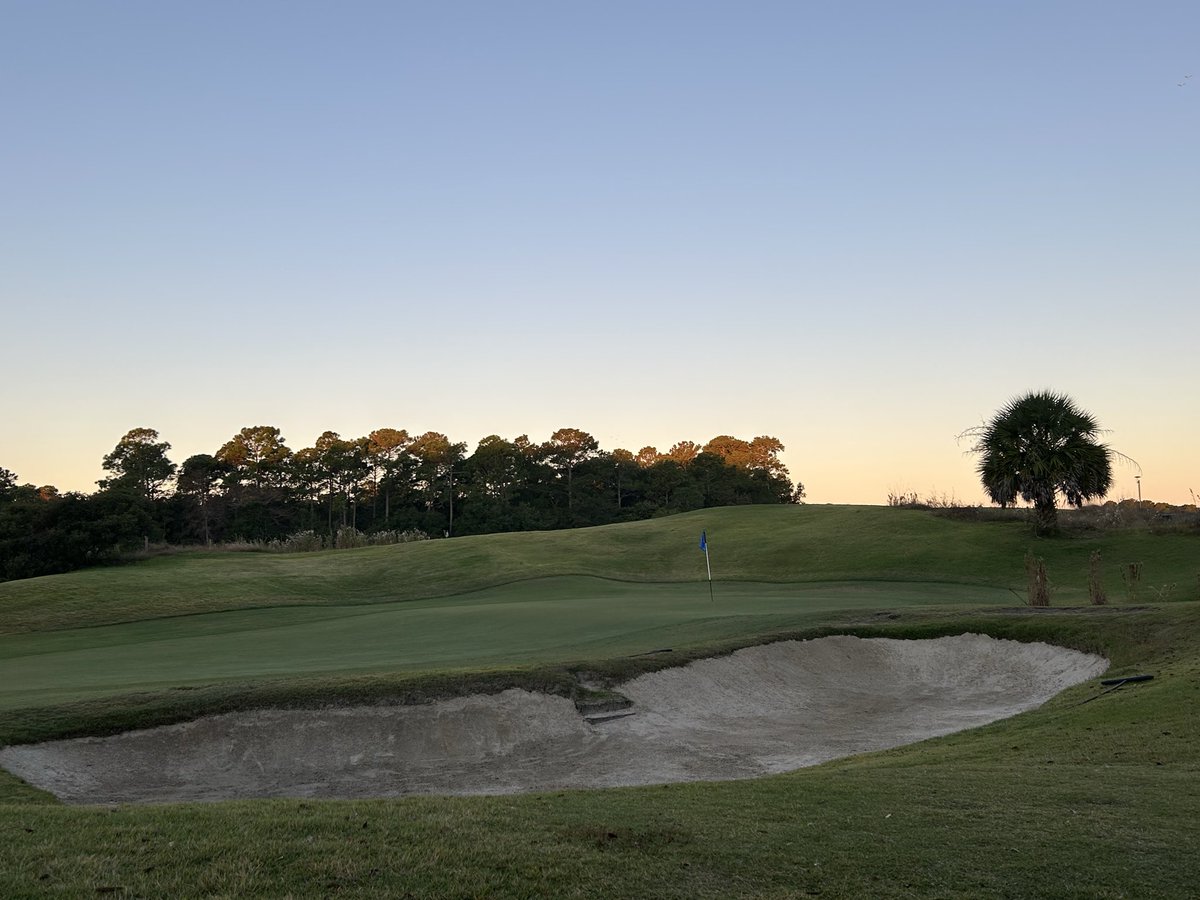 TrueBlueGolf's tweet image. Monday Morning Rising. Let’s Play! @PlayGolfMB @HammockCoastSC #myrtlebeachgolflive #mikestrantzdesign
