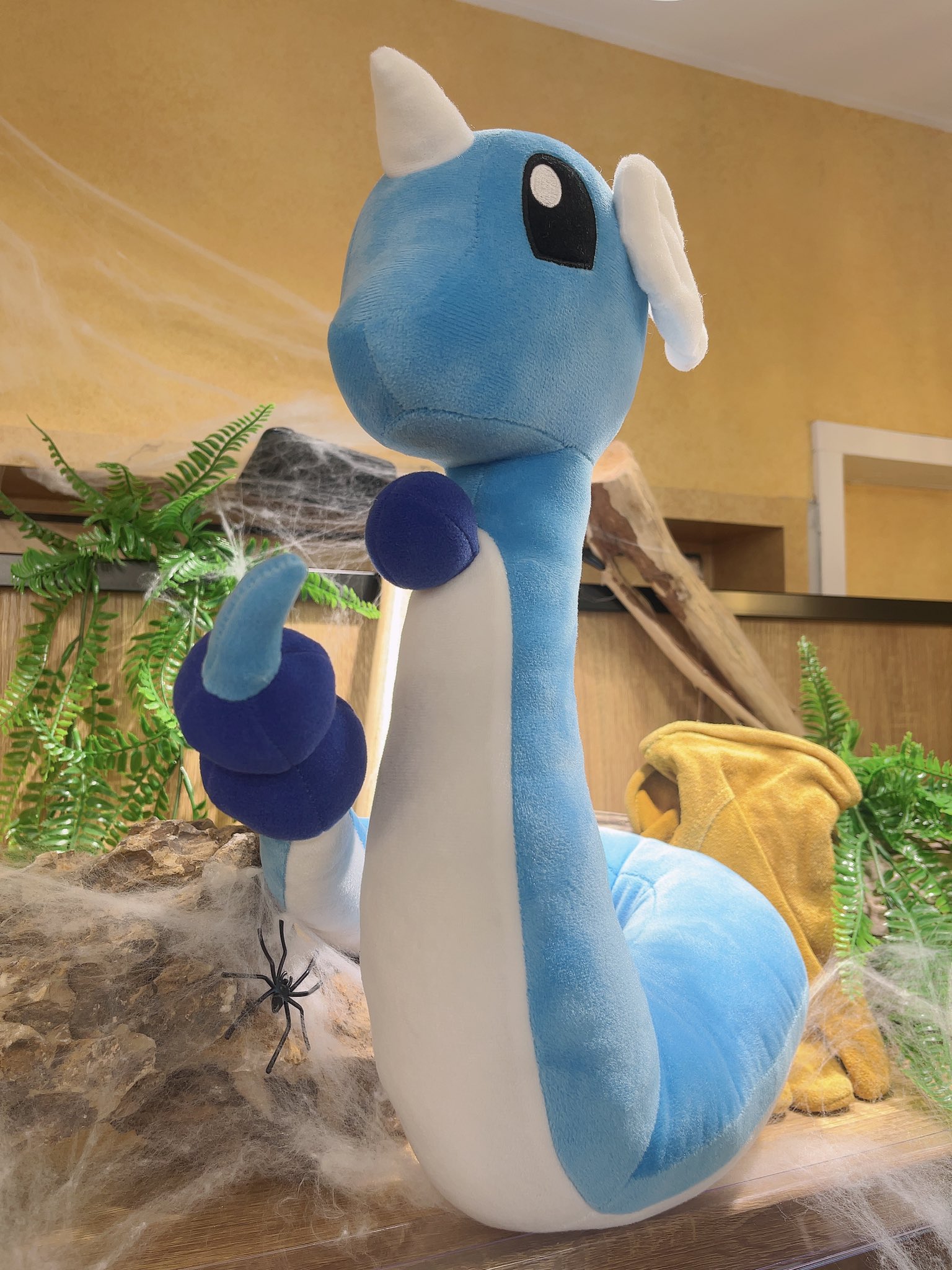 ポケモンセンターロングにょろにょろぬいぐるみ　ミロカロス約135cm ロングにょろにょろぬいぐるみ ミロカロス ｜【公式】ポケモンセンター