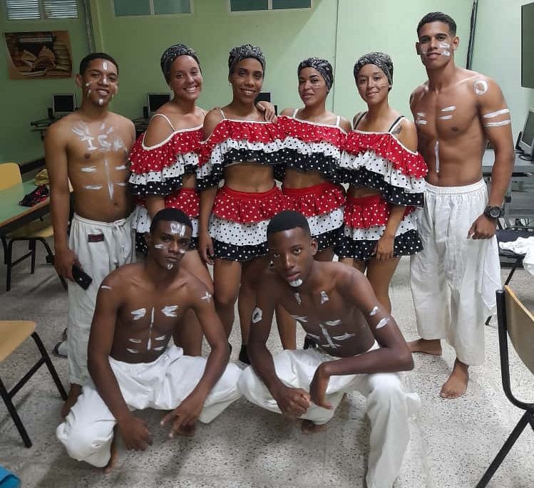 ¡Hoy celebramos el Día de la Cultura! 🇨🇺 
Un día para sentirnos orgullosos de quiénes somos, de dónde venimos y de todo lo que nos hace únicos. La cultura es nuestra voz, nuestra historia, nuestra forma de ver el mundo. 
#CubaEsCultura