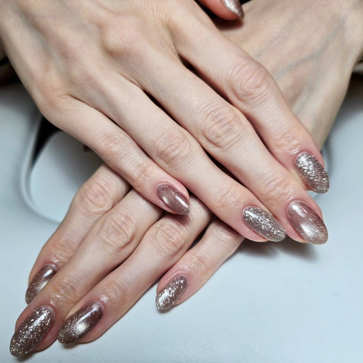 natsukiikeda624's tweet image. 最近のネイルたち💅🤎
カラーは秋らしくブラウン系にしながらも相変わらずマグネットとフラッシュを楽しんでます😊🍁

#newnails 
#秋ネイル 
#ネイル