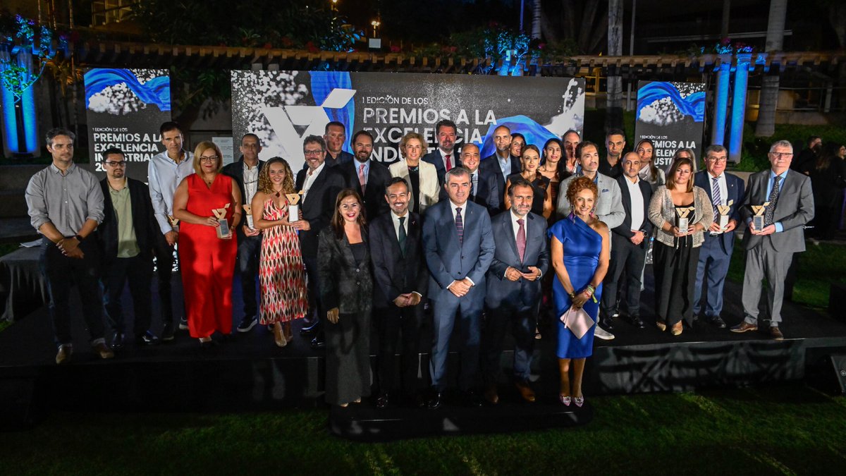 ➡ El pasado jueves tuvo lugar la primera edición de los Premios a la Excelencia Industrial, organizados por el Cabildo de Tenerife.  

Queremos hacer especial hincapié en D. Ramón Villalba, en representación de CP5, quien obtuvo el premio al Avance en el Desarrollo Industrial.