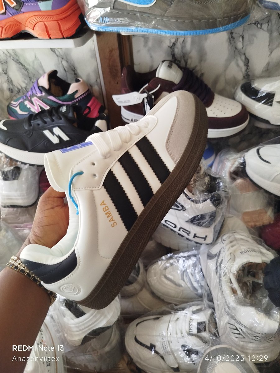 OnyiiAn's tweet image. For your quality and affordable footwears I am your sure plug. Shop 11 main bright line is my offline shop and delivery services is available 24/7. This is available in sizes 38 39 40 41 42 43 44 for just 24000. Wholesale and retail deals come in