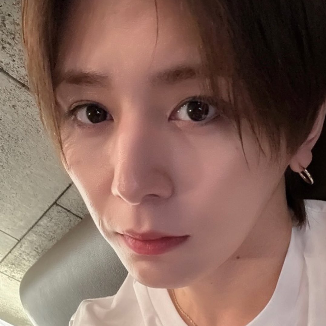 _yy__87's tweet photo. 1枚目は酔い方すら完璧だし、2枚目は可愛いのに美人だしで相も変わらず顔面つよつよでどうしたらいいかわかんない😫🫶🏻 https://t.co/nAUYv78JQ2