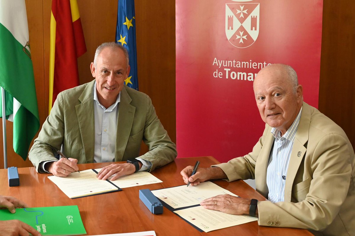 🚭Me satisface anunciar que Tomares se convierte en el 1º Ayuntamiento de la provincia de Sevilla con 3 edificios 100% libres de humo y vapeo.

Queremos concienciar sobre lo perjudicial que es el tabaco, por eso, nos hemos unido a la red “Espacios sin humo” de <a href="/ContraCancerSEV/">Asociación Española Contra el Cáncer en Sevilla</a>.