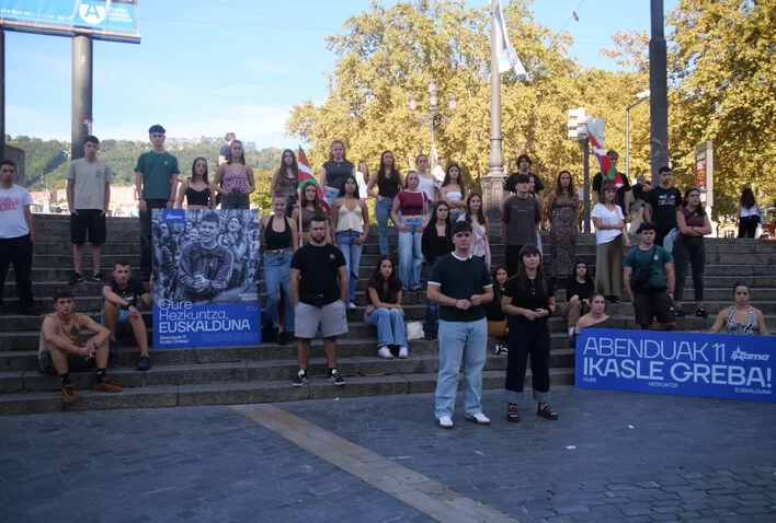 Abenduaren 11n ikasle greba deitu du Ikamak, hezkuntza euskalduna aldarrikatzeko naiz.eus/eu/info/notici…