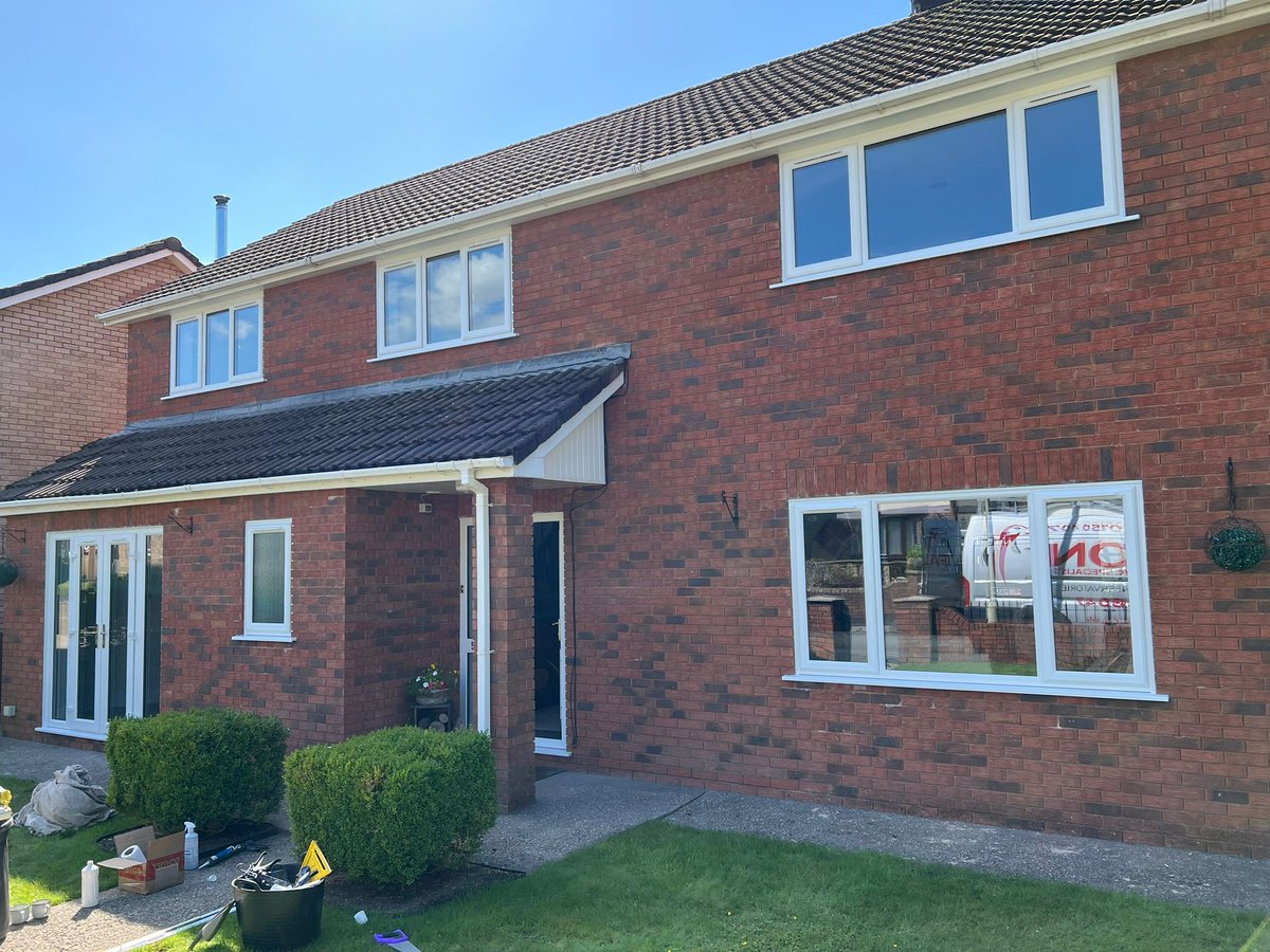 FalconuPVC's tweet image. Ready for a fresh look? 👀 
 
Designed to be energy efficient and highly secure, our uPVC casement windows make an ideal addition to any home. 
 
Give us a call on 01656 646 047 or find out more on our website 👇 
 
falconinstallations.co.uk/windows/upvc-c… 
 
 #PVCuWindows #PVCuCasementWindows