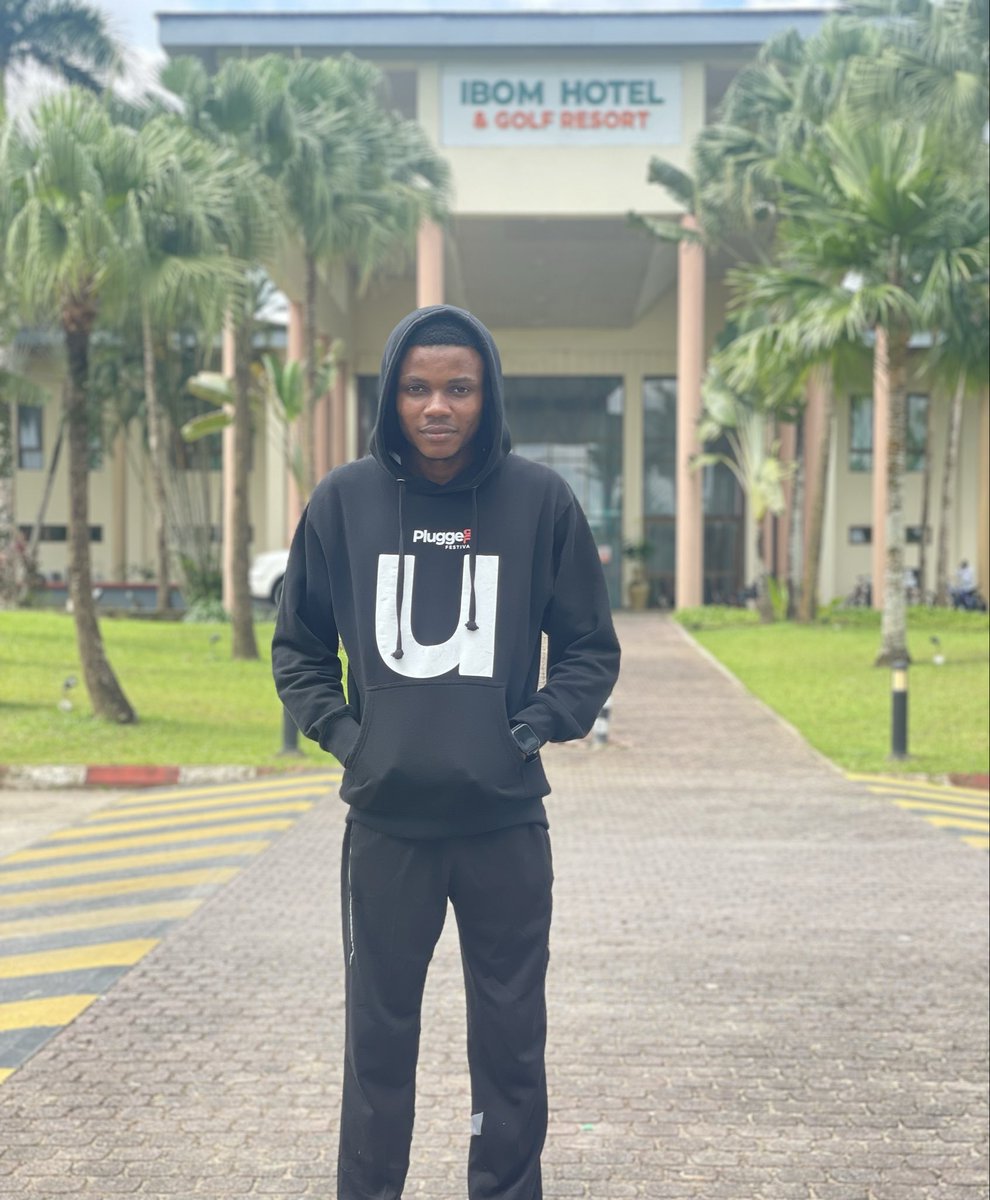 Uwemgo18's tweet image. There’s a pandemic among affiliate marketers right now

The Top guys you once looked up to in the business are now transitioning into something else

And you are feeling the need to rush into joining them. Well spoiler alert if you join them you will suffer and regret it.

Wait,…