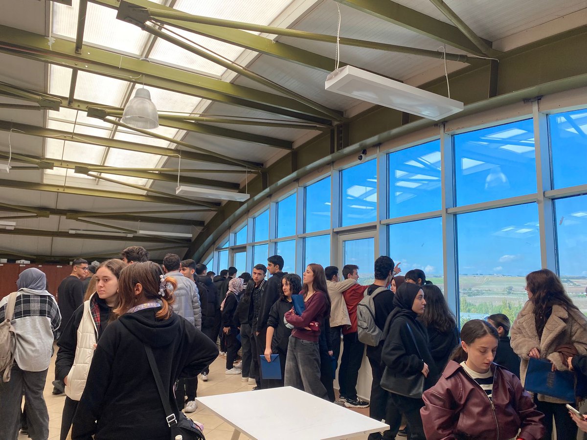 Bağcılar Gazi Anadolu Lisesi öğrencilerini Tepekent kampüsümüzde ağırlayarak üniversitemizin bölüm ve programları hakkında bilgilendirme yaptık. @bagcilargazi <a href="/areledu/">İstanbul Arel Üniversitesi</a>