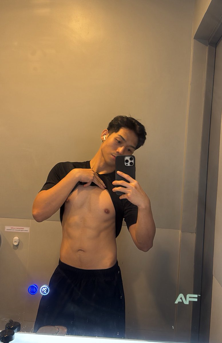 ᴊᴀᴍᴇs tweet media