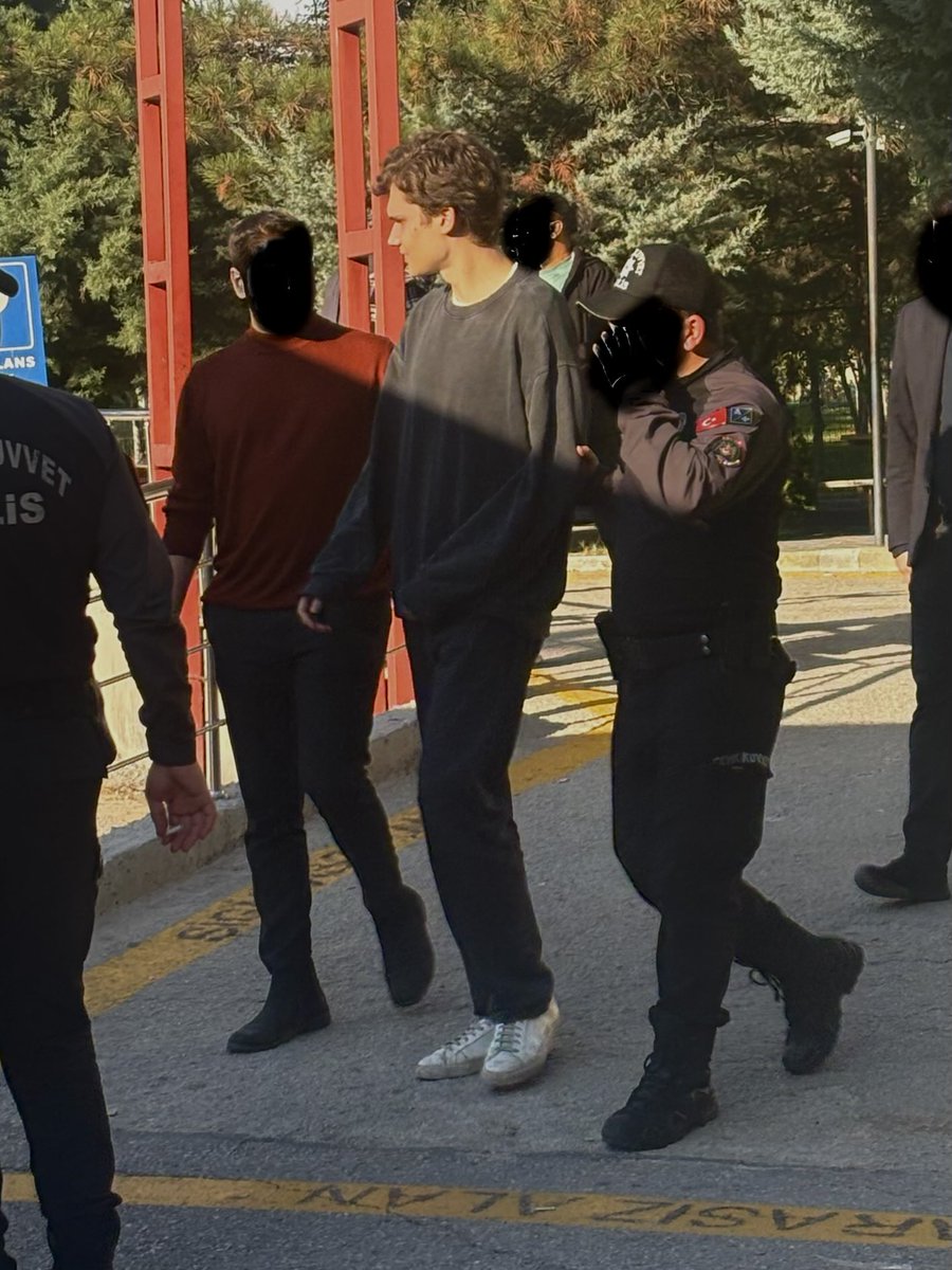 Furkan Sargın ve 38 arkadaşımızın hepsi serbest! Herkese geçmiş olsun.