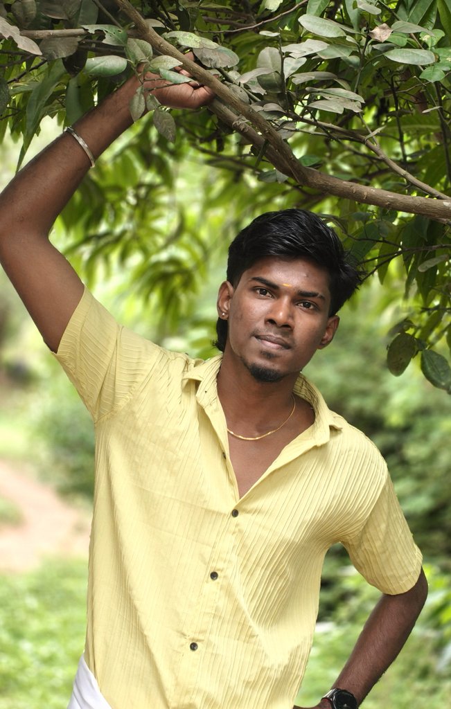#diwalimedia  ....✨🏃
🩵~Amma edutha shirt 🥰
💛~Me meesho la 130 kku eduththa shirt 🥳