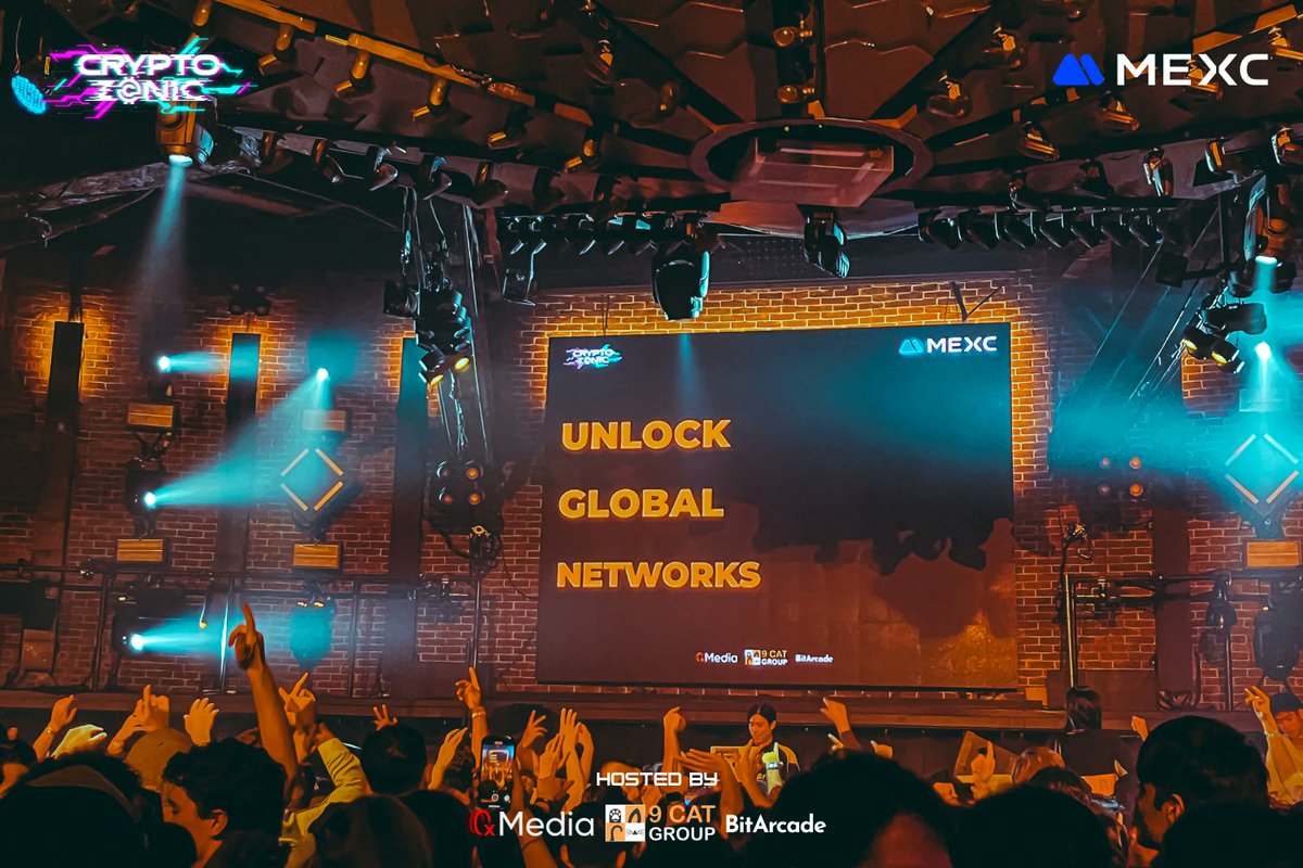 CryptoZonic tweet media