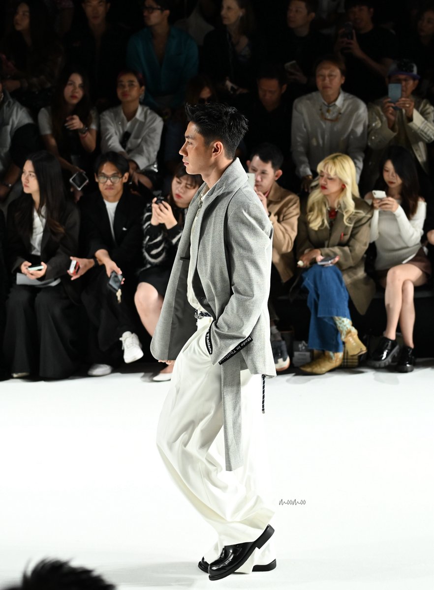 MM_RTJM's tweet image. ได้กลับมาถ่ายรูปแจมอีกครั้ง ก้ยังสนุกเหมือนเดิม 
จะมุมไหน ก้ยัง หล่อ เสมอ 😊

JAM AT SIAM PARAGON

#๒๗FRIDAYxJAM
#SiamParagonBIFW2025xJam
#แจมรชตะ #JamRachata