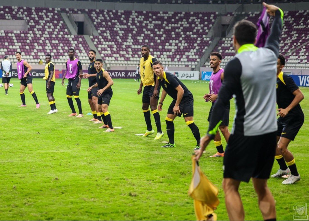 يوم الاثنين تاريخ 
مهم جداً في مسيرة المونديالي في دوري ابطال اسيا .. بالتوفيق للعميد 💛.