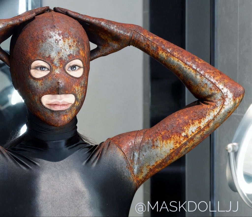 MaskdollJJ's tweet photo. 锈迹���斑🫧🫧 https://t.co/y5cp5DPjXv