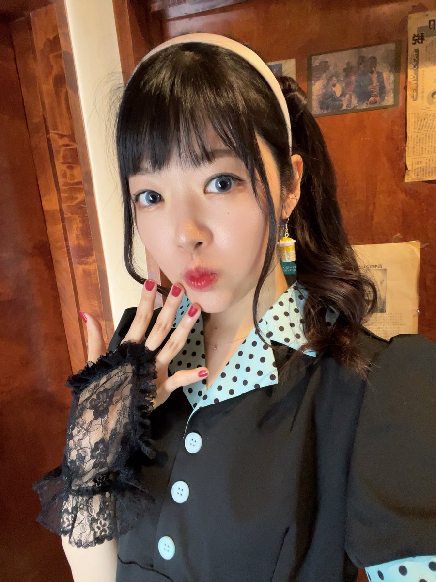 le___anciel's tweet image. 新曲 『ロックンロール』release🎸⚡️

50sのロカビリーがモチーフとなった、躍動感をお楽しみ頂ける楽曲です🎶

良かったら一緒に踊ってね💃✨

衣装もロカビリーに寄せてみた🍿❤️