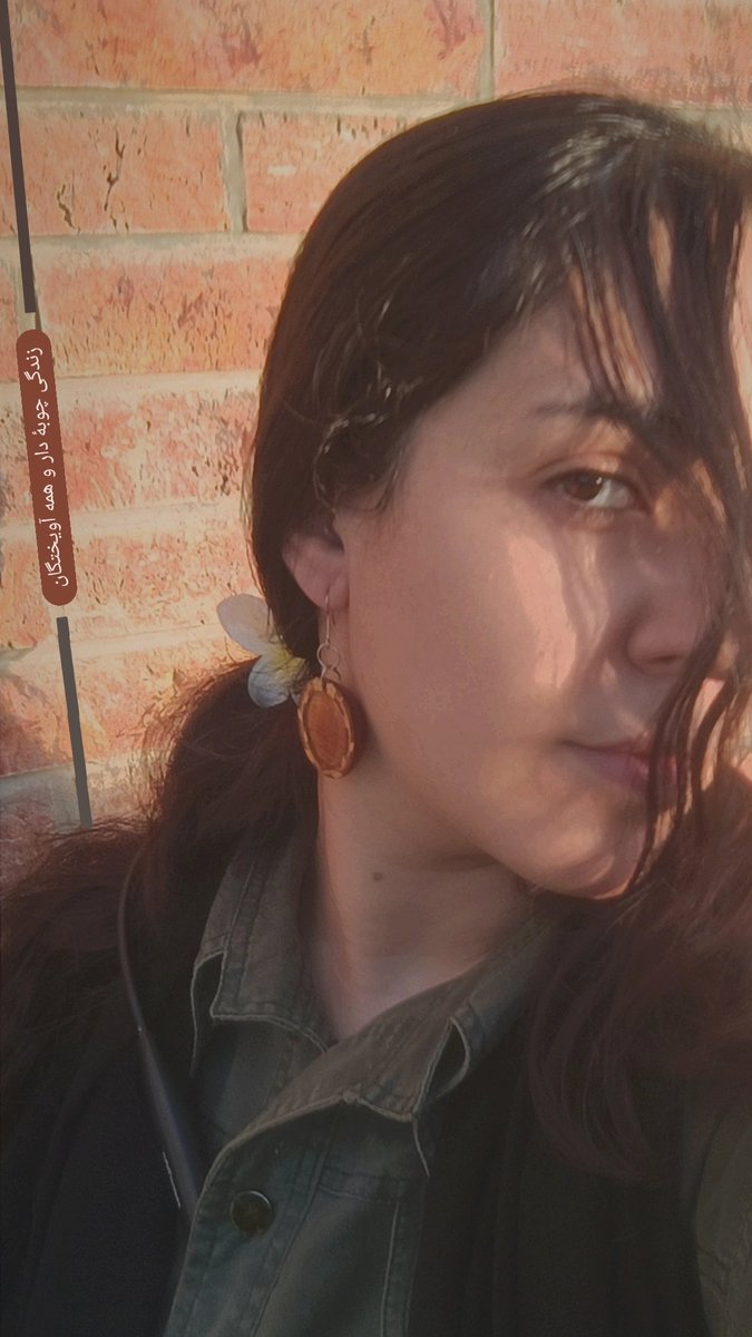 زندگی چوبۀ دار و همه آویختگان

«شمس لنگرودی»