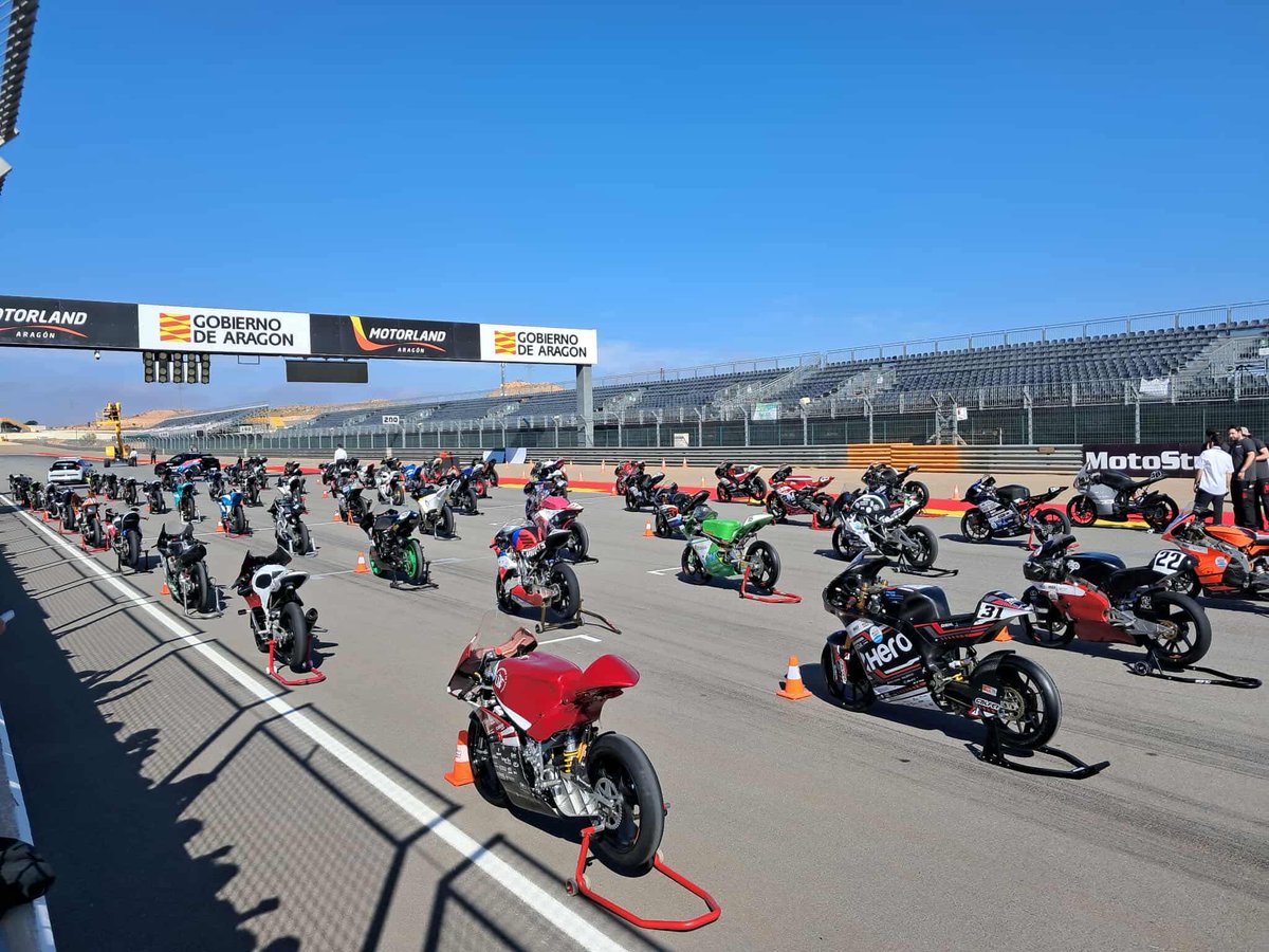 Wśród najlepszych z całego świata – i my! 🌍💪
Duma, radość i mnóstwo emocji.
Nasz motocykl oficjalnie zabłysnął na MotoStudent 2025! 🏍️❤️
#najlepszekolonaukowepw <a href="/PW_edu/">Politechnika Warszawska</a>