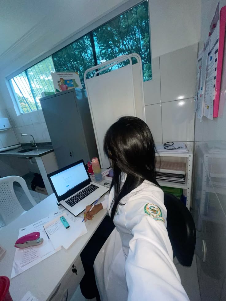 Top_essayist7's tweet photo. Kindly DM for help with: 

Clinical Nursing
Anatomy &amp; Physiology
Pathophysiology
Pharmacology
Epidemiology
Community &amp; Mental Health Nursing
#nursingassignmenthelp
#medicalstudent

- Affordable!
- Detailed, research-based writing
- Confidential &amp; reliable support https://t.co/1xhltGLG20