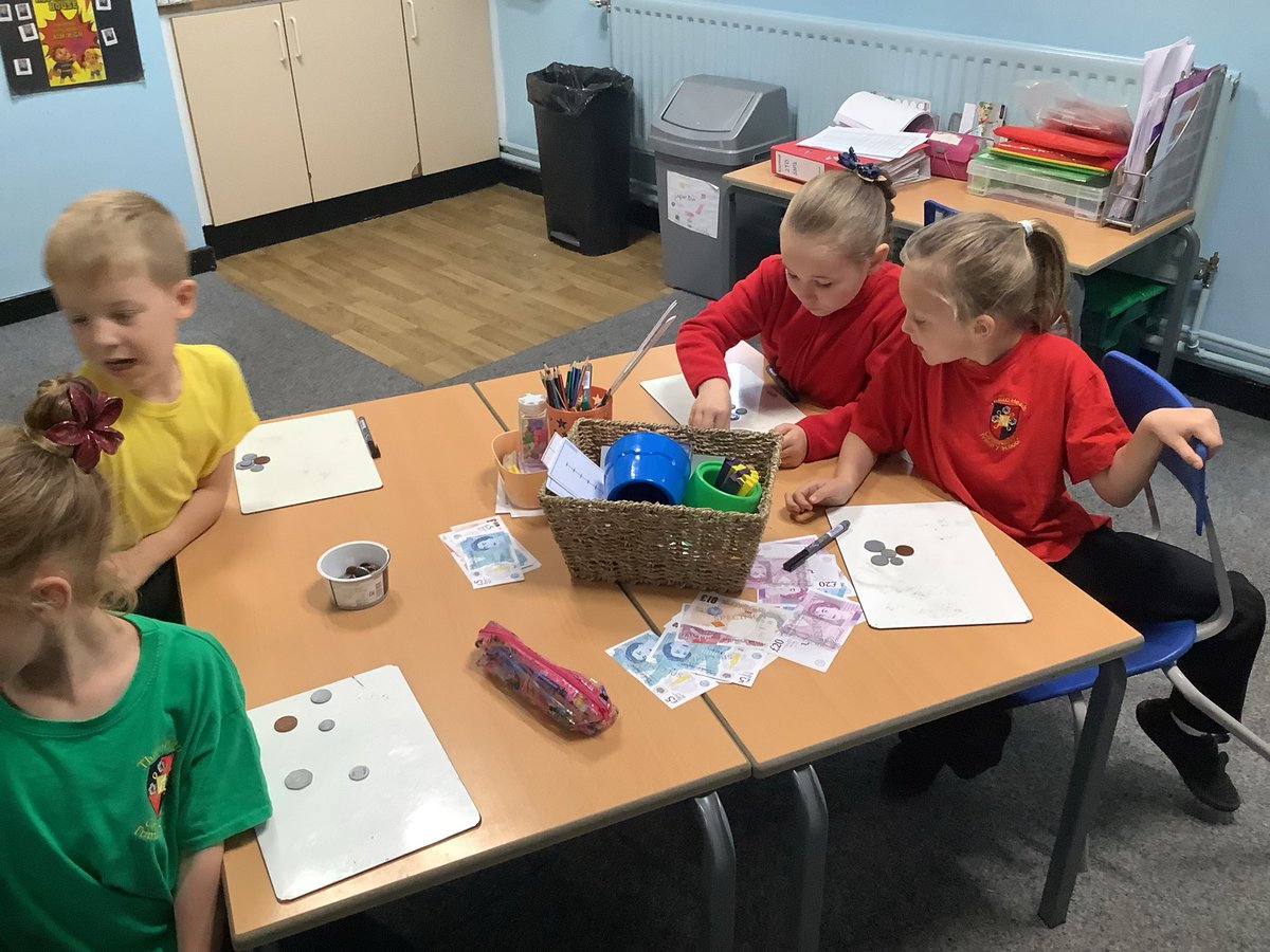 MissT_Thatto's tweet image. A practical maths lesson using money to make amounts. 💷#ThattoPrim_Maths