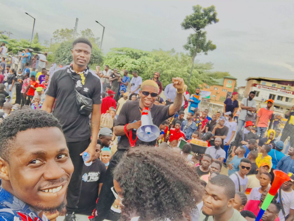 KlasickTheHost's tweet image. At the Endsars protest ground before the horrible massacre happened on the 20th of October, 2020 by the Nigerian Military Government 🇳🇬
We lost too many lives and it hurts really bad. We still seek Justice for the lives that have been lost until today after 5 years.
#EndSARS