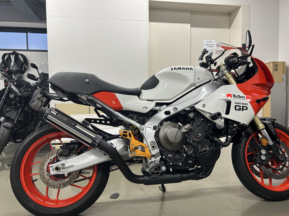 XSR900GPに話題のモリワキのフォーサイト取付しました✨✨ レーシーで