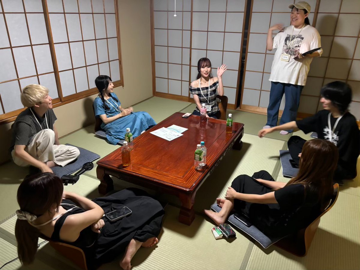 イマーシブ・ラボ (@immersivelabinc) on Twitter photo ‼️ついに残り1枠‼️
南伊豆宿泊型マーダーミステリー
『昨日の僕から君たちへ(きのきみ)』
毎回追加公演が決定するほど人気の【きのきみ】、
ついに“最後の1枠”となりました!
一夜限りの物語を、海と星空に包まれた南伊豆で。
ご予約はお早めに!
📅 11/22–11/23 @きより
🔗 詳細・予約はこちら ‼️ついに残り1枠‼️
南伊豆宿泊型マーダーミステリー
『昨日の僕から君たちへ(きのきみ)』
毎回追加公演が決定するほど人気の【きのきみ】、
ついに“最後の1枠”となりました!
一夜限りの物語を、海と星空に包まれた南伊豆で。
ご予約はお早めに!
📅 11/22–11/23 @きより
🔗 詳細・予約はこちら