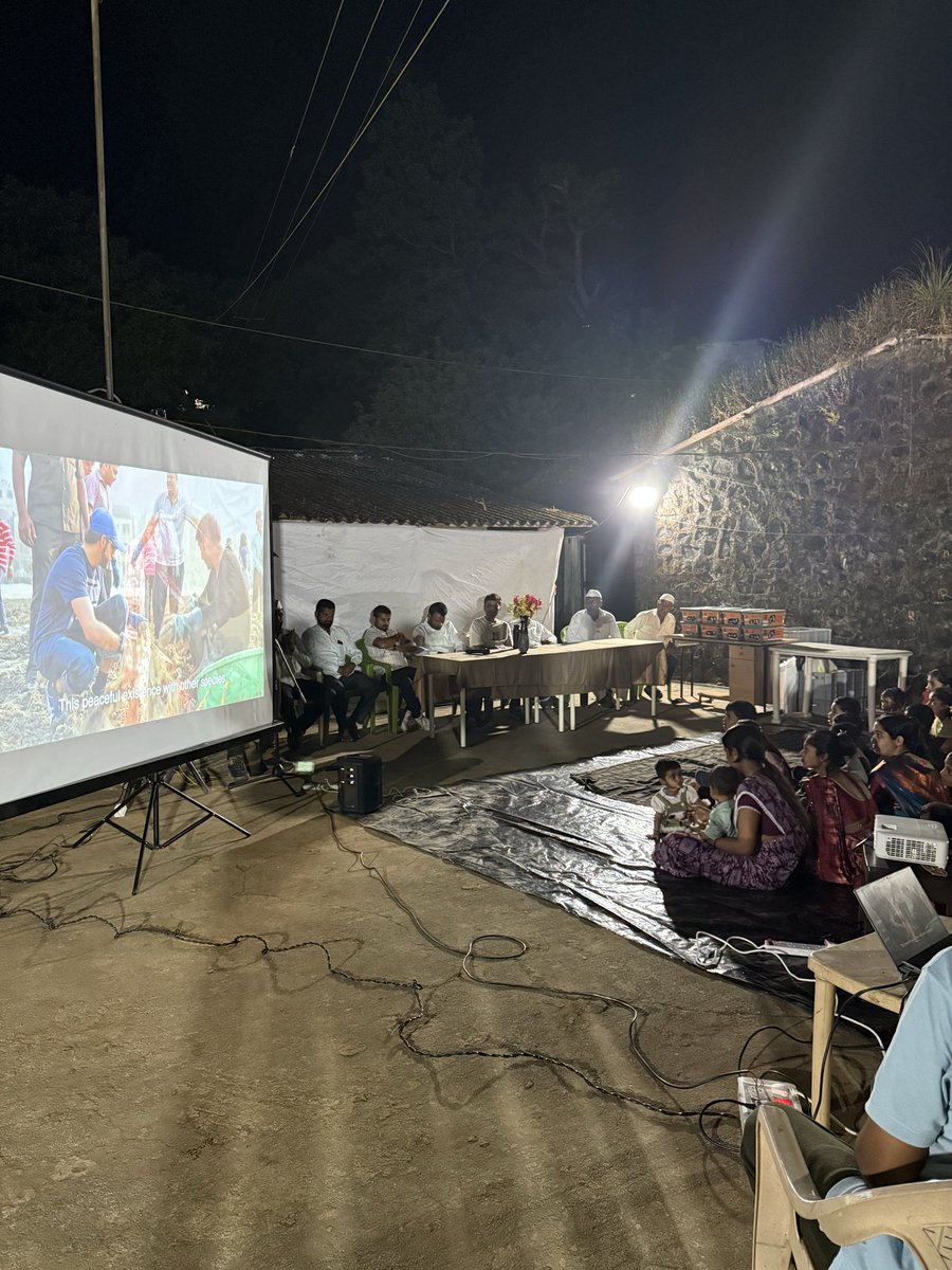 AfrozShah1's tweet image. Week 553.
We clean the villages .
We train the villages for waste management .
We train the villages for zero garbage life .
42 villages being trained to coexist with other species .
Our bit this week .