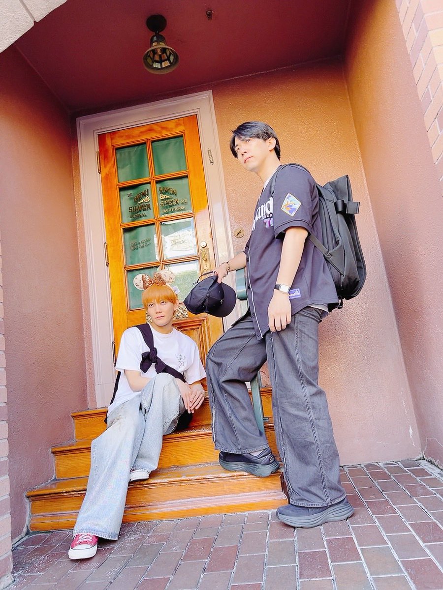 21s_ken's tweet image. at disneyland park california.