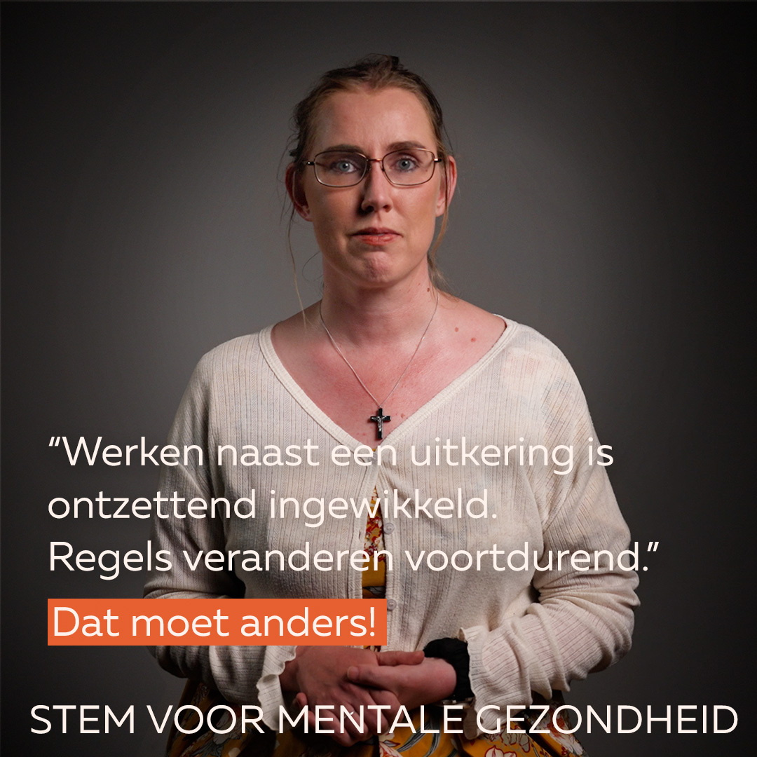 wijzijnmind's tweet photo. Dit is Lonneke: https://t.co/QhdcgLhQ0E. Ze leeft met psychische klachten en heeft betaald werk. Maar alle regels om werk en ondersteuning te behouden geven vooral stress. Dat moet anders! Stem op 29 oktober VOOR mentale gezondheid. Meer info: https://t.co/8igM45mRL4 #StemMentaal https://t.co/IKUJe4p83C