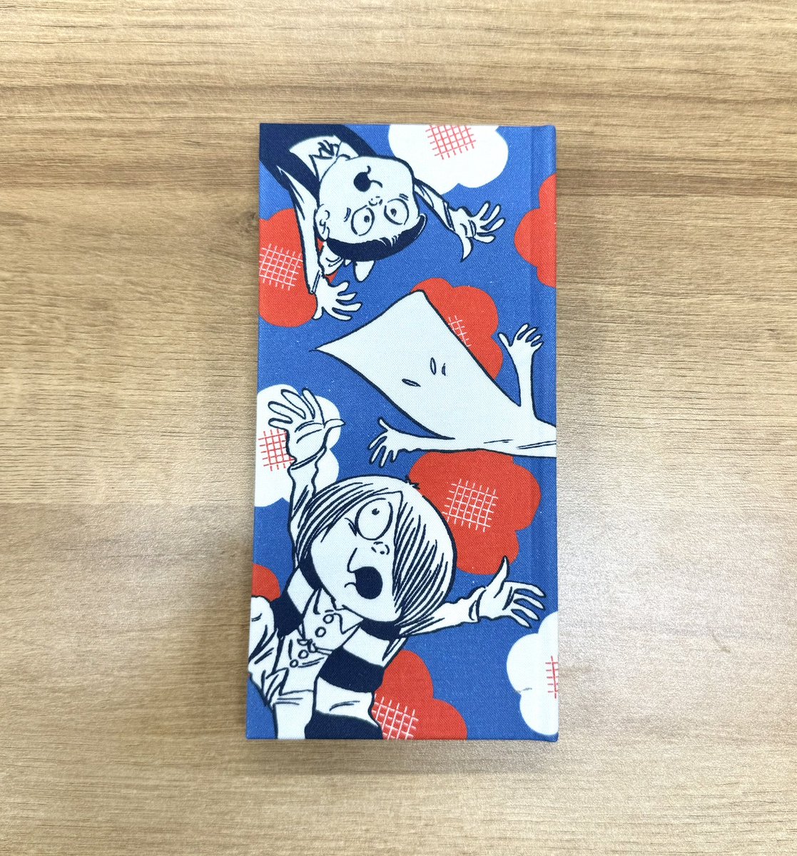 youkaihonpo's tweet image. ゲゲゲ忌 鬼太郎商店in調布パルコ
2025/11/18〜2025/11/30

販売商品情報　会場限定③
品名　　おみくじ帖
サイズ　約W98㎜ × H196㎜
価格　　3,000円（税込3,300円）

39ページに収納が可能です

＊会期途中に完売する場合があります