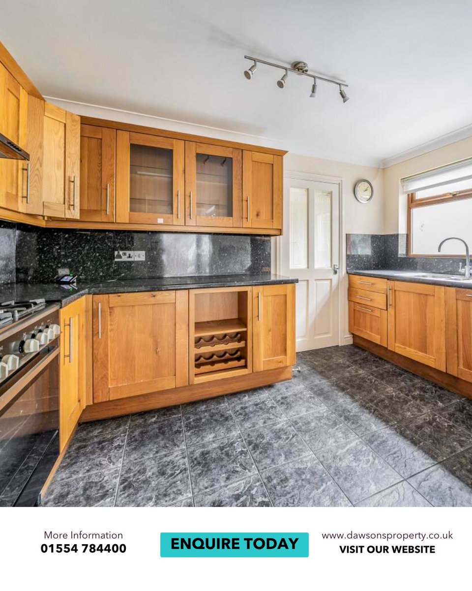 💷 New Price Alert! 💷
4-bed semi in Glascoed, #Llanelli - spacious, stylish &amp; boasting stunning sea views 🌊 
Now £227,500! Perfect for families or coastal dreamers 🏡

#LlanelliHomes #CoastalLiving #DawsonsProperty #SeaViews #PropertyForSale #AllThingsProperty