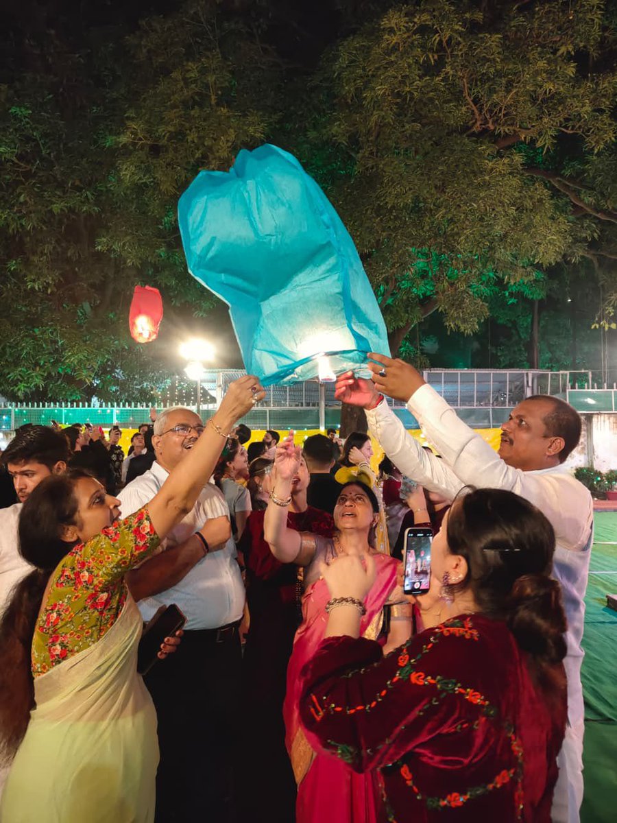 singhaklu's tweet photo. Diwali Celebration with international students on 19th October. Hon'ble VC Prof Manuka Khanna, distinguished officials of LU and Sri Ghanshyam Shahi of ABVP along with international students of more than 22 countries  joined the ceremony. students gave joyful performances. https://t.co/TZ2R2IEBcV