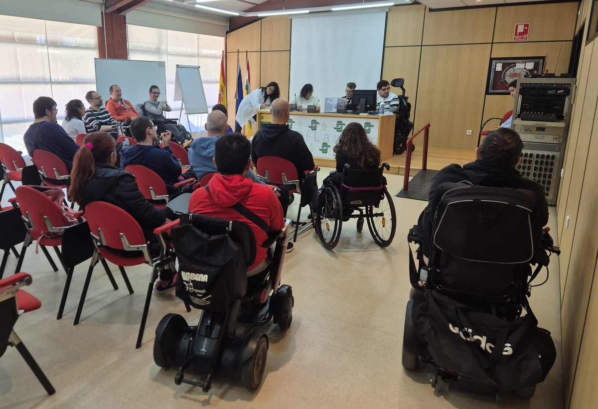 El <a href="/CRMFLardero/">CRMFLardero</a> anuncia la elección de sus representantes en la Junta de Participación. Las personas usuarias han elegido a Dylan, Gregorio, Mohamed y Mauricio para los próximos dos años. Les deseamos éxito en su labor de impulsar mejoras y trabajar por el bien del Centro.