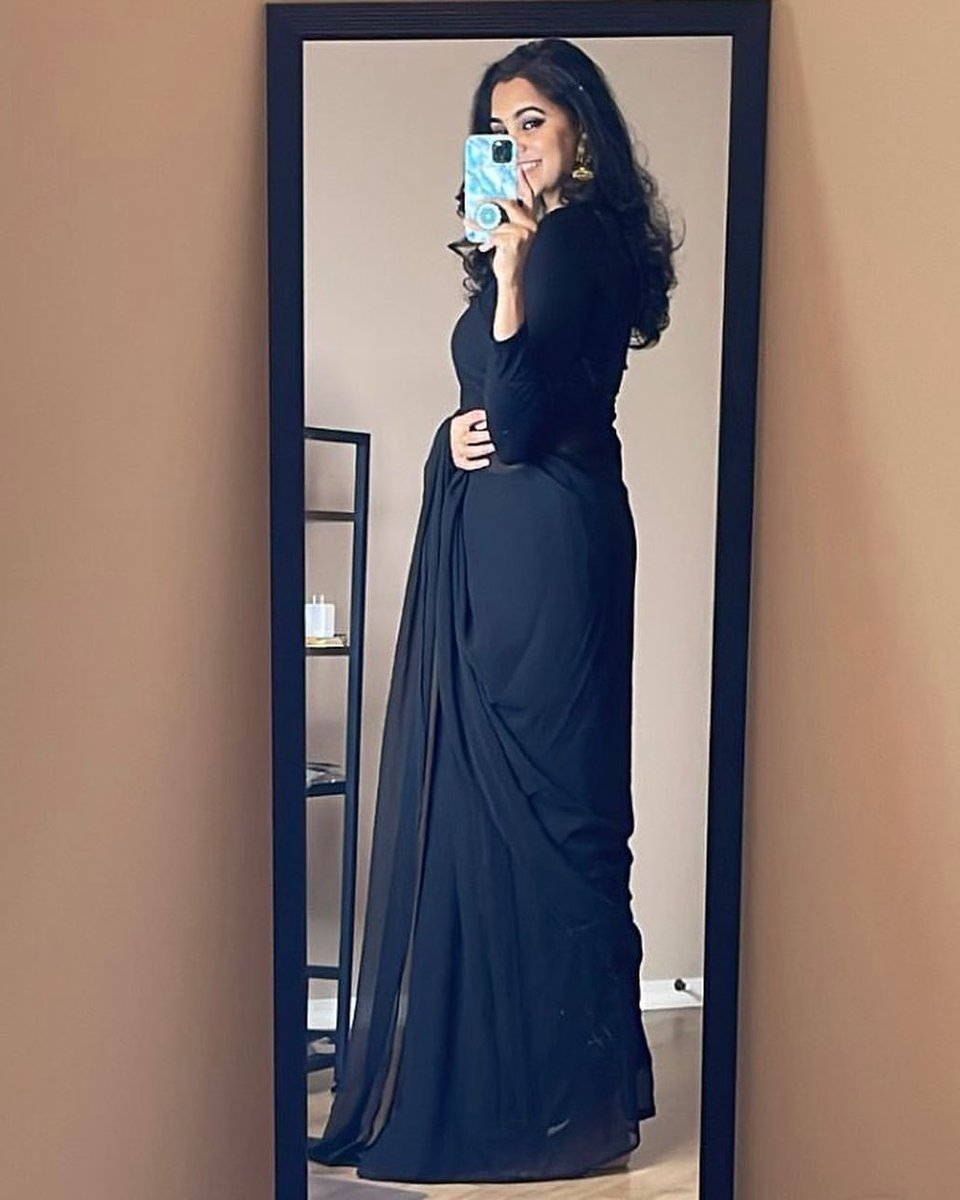 மின்மினி tweet media