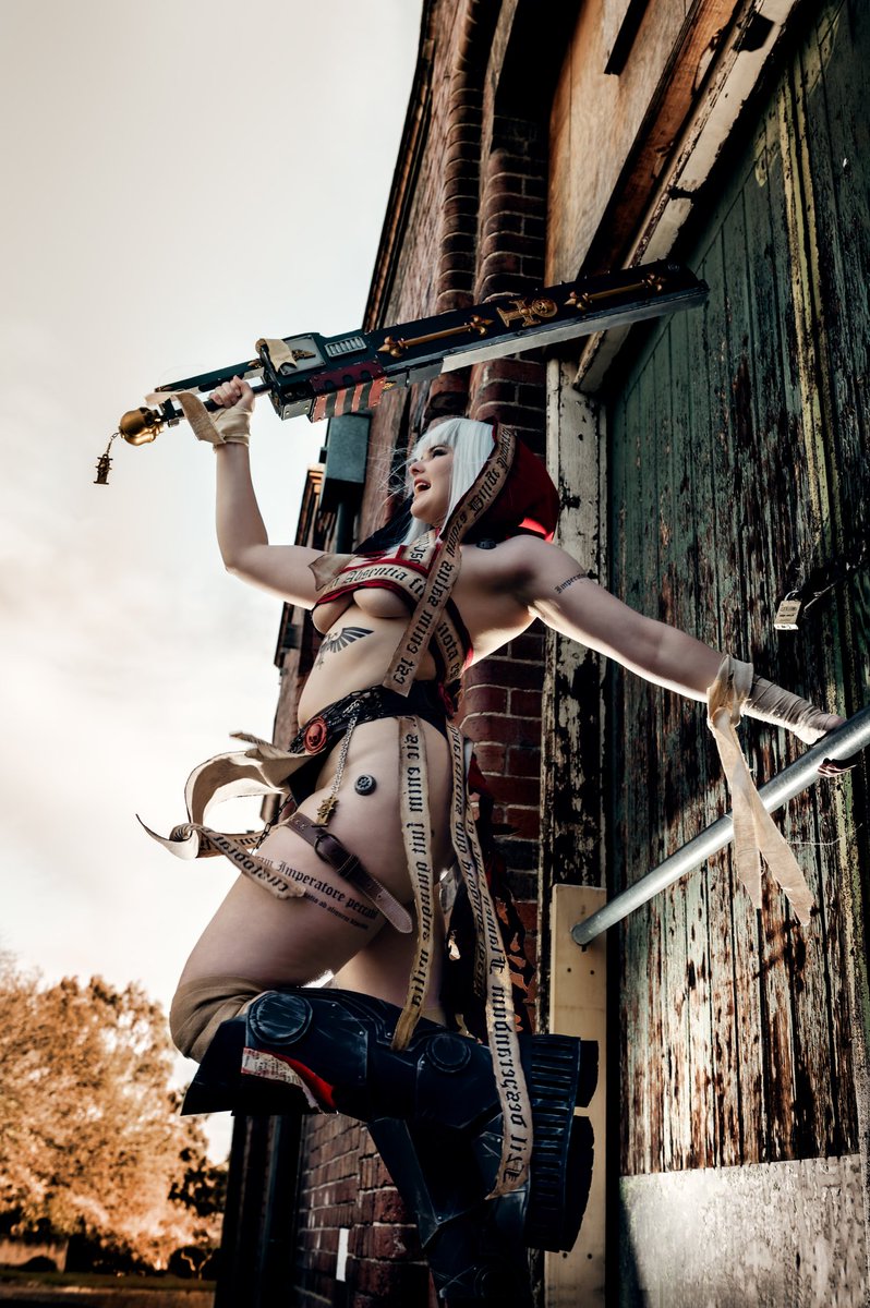 FOR THE EMPEROR ⚜️

📷 tay. Bassi (ig) 
#warhammer40k #WarhammerCommunity #battlesister