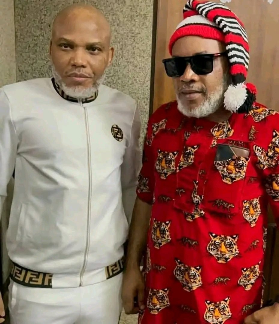 NaijaTrend_1's tweet image. BREAKING: Police Arrest Nnamdi Kanu&apos;s Brother, Prince Kanu At #FreeNnamdiKanu Protest In Abuja

Follow @NaijaTrend_1