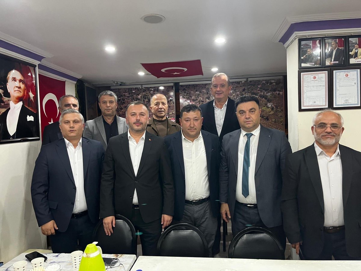 KORDEF1's tweet photo. Kurucu Derneklerimizden İstanbul Çamlılılar Derneği’nin düzenlediği burs programı ve üye buluşması programına katıldık.

Program ve ikramları için Dernek Başkanımız Sn.Ferhat KANİ ve değerli Yönetimi ile ev sahipliği için İstanbul Çamlılılar Derneği üyelerine çok teşekkür ederiz. https://t.co/o1cawxsRpd