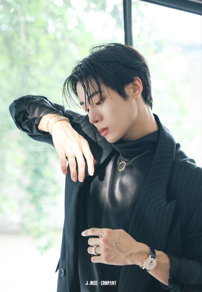 greennddddd's tweet photo. 추영우 개큰고자극 ㅁㅊ
얼굴미친거야진짜……. https://t.co/PCwHUgL1Ik