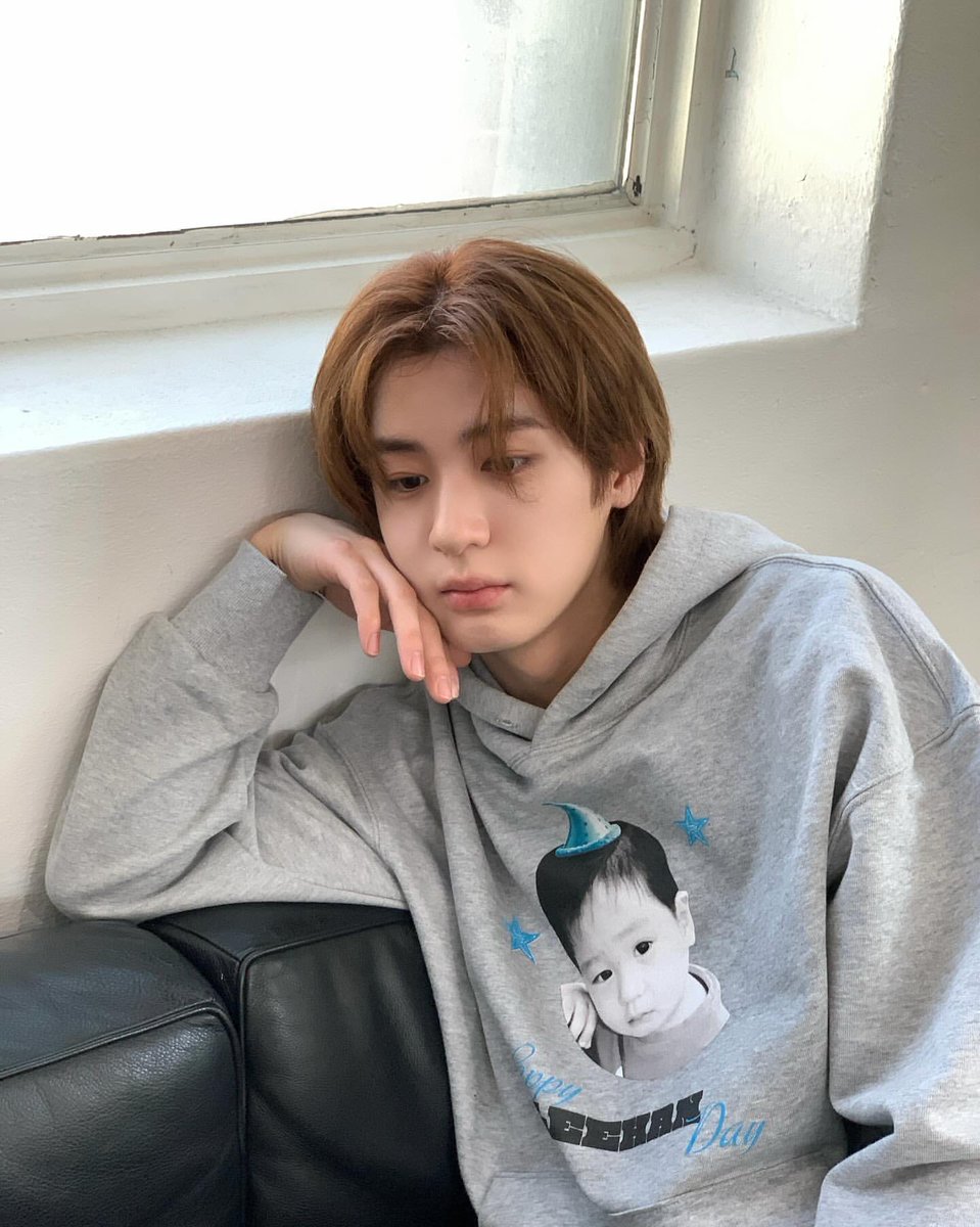 ᴛɪɴʏ tweet media