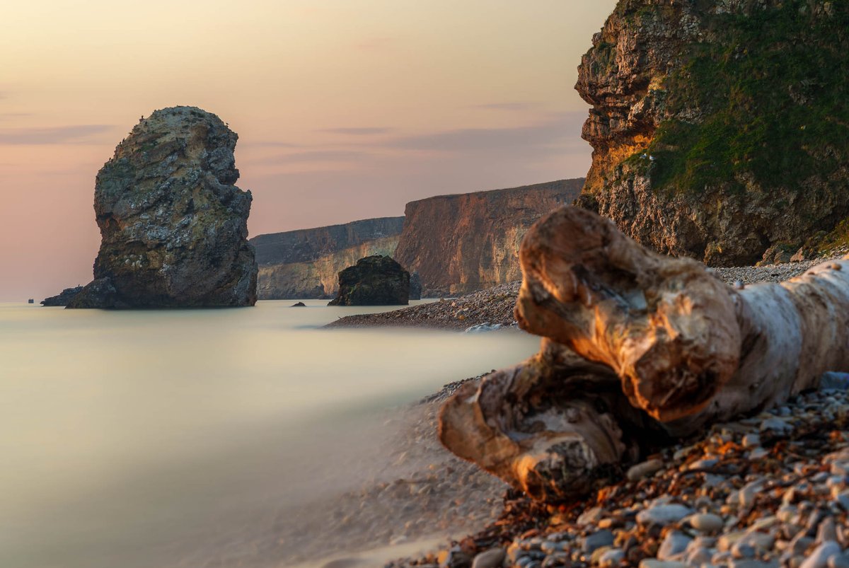 Rowtography_'s tweet image. Today’s photography theme is SEASCAPE

Show me a stunning COASTAL image

👉Reposting favs - Like and Repost your favs

📷ONE PHOTO ONLY - NO LINKS - OWN PHOTO ONLY

#rowcase #photographychallenge