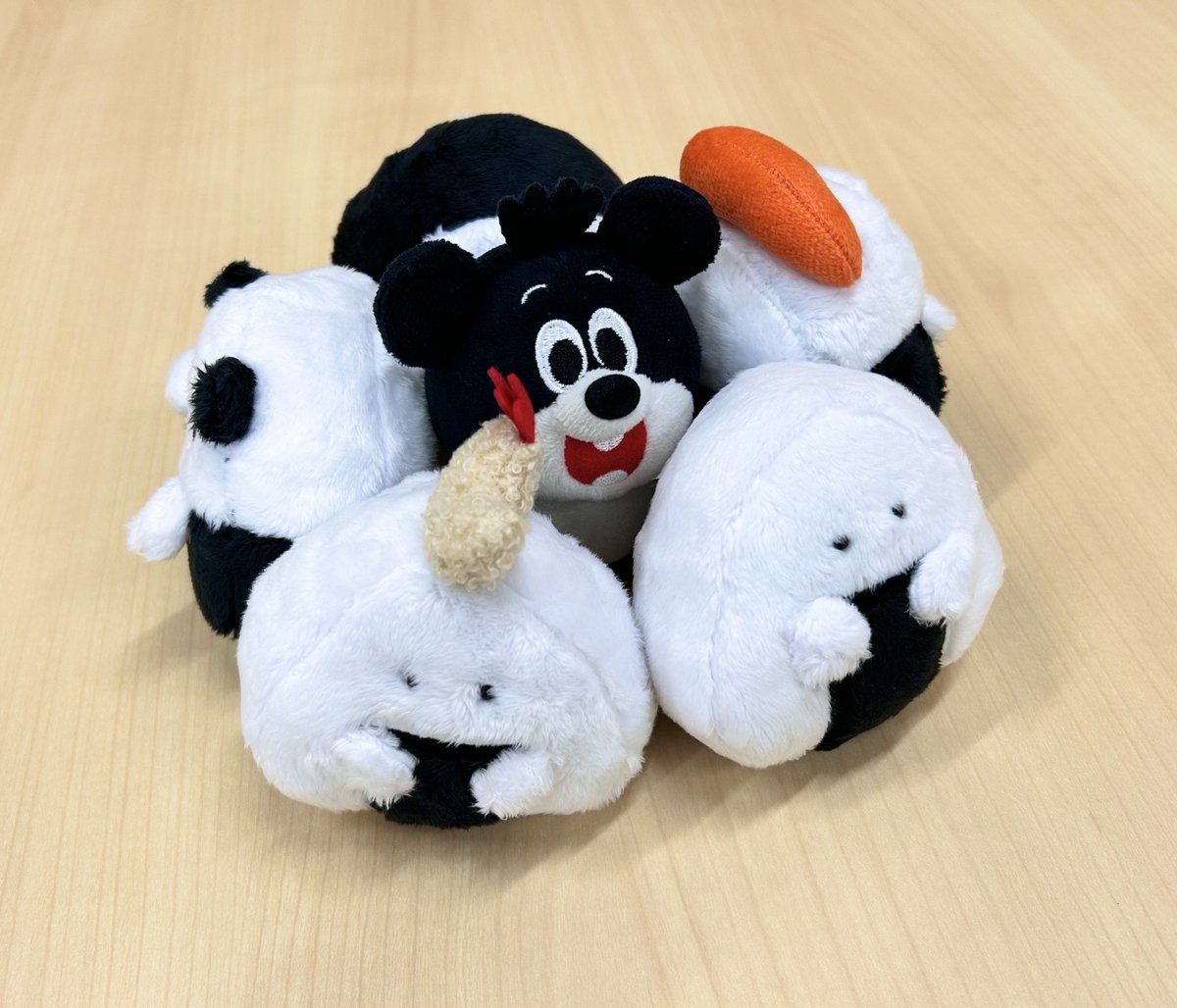 ぎゅっとおにぎりさん［公式］逸品社 (@onigirisan_ippn