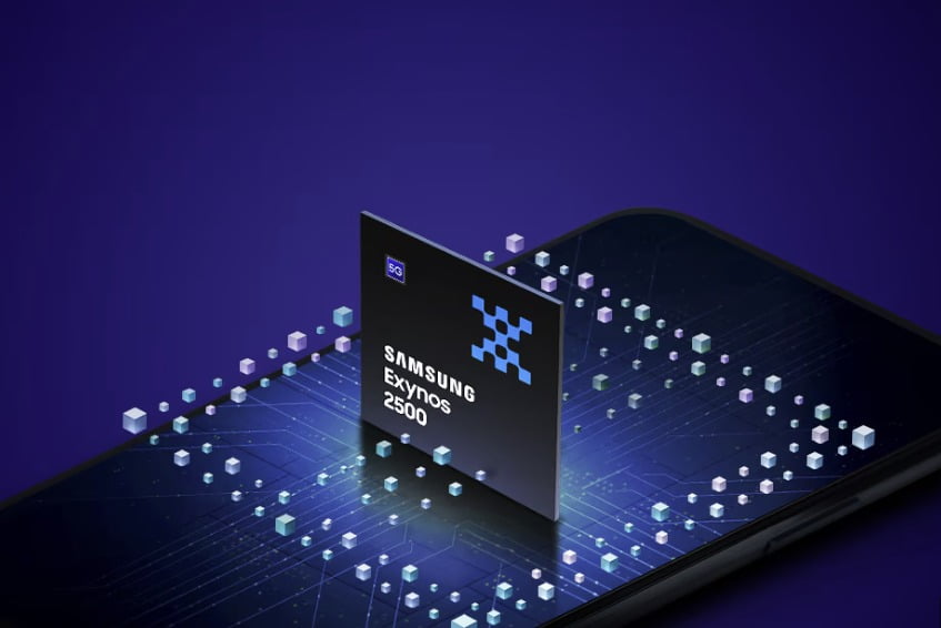 jukan05's tweet photo. [Exclusive] Galaxy S26 confirmed to feature ‘Exynos 2600’—six times faster than Apple’s chip

The upcoming Galaxy S26 series, set for release early next year, will be equipped with Samsung’s in-house application processor (AP), the Exynos 2600. It is reported that not only the base and Plus models but also the flagship ‘Ultra’ model will likely adopt the chip. This marks the first time in four years—since 2022—that Samsung has used its own Exynos AP in a flagship model.

According to industry sources on the 20th, Samsung Electronics has decided to use the Exynos 2600 in the Galaxy S26 and has begun mass production. The company has traditionally employed a dual-sourcing strategy, using both Qualcomm and Exynos chipsets. The Exynos share in the S26 lineup is reportedly around 50%, with Qualcomm chips used in the U.S., Japan, and China, while Exynos chips power the Korean and European models.

From the Galaxy S1 in 2010 through the S6 in 2015, Samsung equipped most of its phones with Exynos chips. However, starting in 2016, it sharply increased Qualcomm’s share, switching to a mixed approach. The S23 (2023) and S25 (2025) series—except for lower-end and foldable models—did not use Exynos at all.

The AP serves as the “brain” of a smartphone. Analysts say Exynos’s return to the Galaxy S lineup reflects improvements in both performance and foundry yield (the ratio of good chips). While Apple and Qualcomm rely on TSMC’s foundries, Exynos chips are manufactured by Samsung Foundry.

The expansion of Exynos adoption is expected to improve the financial performance of Samsung’s Foundry and System LSI divisions, which have been struggling with losses, while also reducing semiconductor procurement costs for its smartphone division. Samsung spent ₩7.7899 trillion in the first half of this year and ₩10.9326 trillion last year on mobile AP purchases.

“Its performance no longer lags behind Apple’s latest A19 Pro chipset.”

Samsung’s decision to reintroduce its in-house AP into the Galaxy S series stems from major performance enhancements, which reportedly rival or exceed competitors.

According to internal testing results revealed by industry sources on the 20th, the Exynos 2600’s NPU (neural processing unit) performance is more than six times higher than that of Apple’s A19 Pro chipset. Its CPU multi-core performance is 14% higher, and GPU performance up to 75% better.

When compared to Qualcomm’s latest Snapdragon 8 Gen 5 Elite chipset, Exynos 2600 shows about 30% higher NPU performance and up to 29% higher GPU performance. The AP, which functions as the smartphone’s central brain, contains CPU, GPU, and NPU units responsible for AI computation, video processing, and overall system control.

The Exynos 2600 is produced using Samsung Foundry’s latest 2-nanometer (nm) process technology. To achieve the performance boost, the System LSI division reportedly took the drastic step of redesigning the chip’s architecture. For the North American market, Samsung is expected to continue using Qualcomm chips to ensure smooth local regulatory approvals.

Samsung is said to have focused heavily on AI performance during Exynos 2600’s development—positioning AI as its weapon to surpass Apple. While Samsung launched the world’s first “AI phone” (Galaxy S24) in January 2024, Apple has struggled to fully implement AI capabilities in the iPhone.

With its AI semiconductors—including HBM (High Bandwidth Memory), DRAM, and now system semiconductors—entering a recovery phase, Samsung’s turnaround momentum is expected to accelerate. Although the Foundry and System LSI divisions each recorded losses of around ₩2 trillion in the first half of this year, those losses reportedly narrowed to the ₩1 trillion range in Q3.

Industry watchers expect further improvement in the fourth quarter as Exynos 2600 shipments ramp up. The smartphone division’s profitability will also benefit, given reduced spending on Qualcomm chipsets—Samsung spent ₩10.9326 trillion last year on AP purchases.

The company’s business outlook beyond next year appears even brighter. As early as 2026, Samsung will begin producing Tesla’s autonomous driving chip (AI6) and Apple’s image sensors. In July, Samsung signed a $16.5 billion (₩22.8 trillion) semiconductor supply contract with Tesla, and in August, it agreed to supply image sensors for the iPhone.