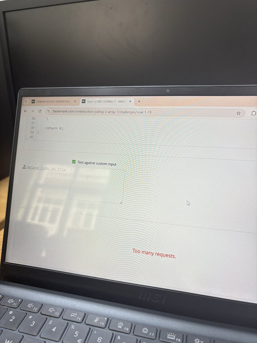 macaintcheese's tweet image. Live coding kena azab, udah sebnya bermasalah, skrg g bisa di run 😍