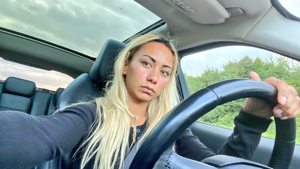 RealFakeHanna's tweet image. #NeuesProfilbild 
#NeuesProfilfoto 
#NewProfilePic