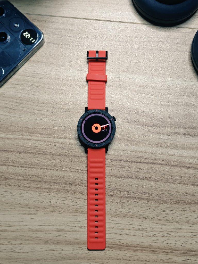 Rajeevprpr's tweet image. Initial impressions 
@cmfbynothing Watch 3 Pro  (@nothing )
#CommunityReview
#cmfwatch3pro
• Positive Refinements: Smoother software experience
• Design &amp;amp; Build: Premium feel with a stylish, large, round metal frame, though some find the size too big.