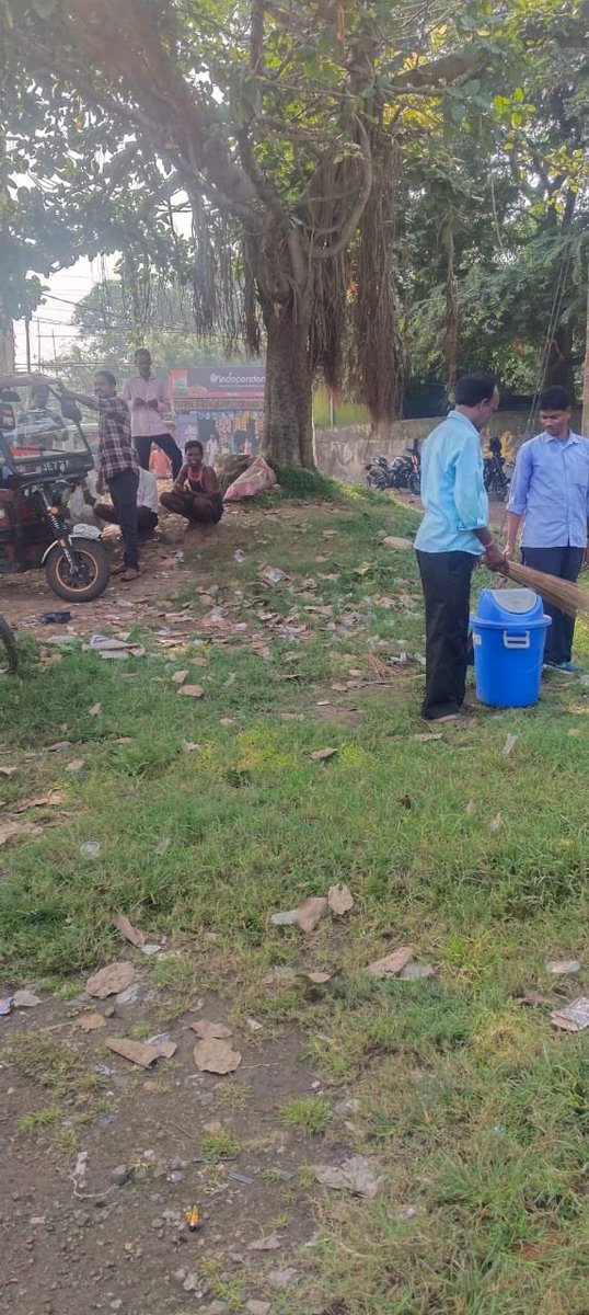 SodepurECL's tweet photo. As part of Special Campaign 5.0, the Sodepur Area undertook significant cleaning initiatives at Chinakuri Guest House,Sodepur Area,ECL.The efforts focused on enhancing overall cleanliness, promoting sustainability, and improving the living environment for residents. https://t.co/z2ydLguhfN