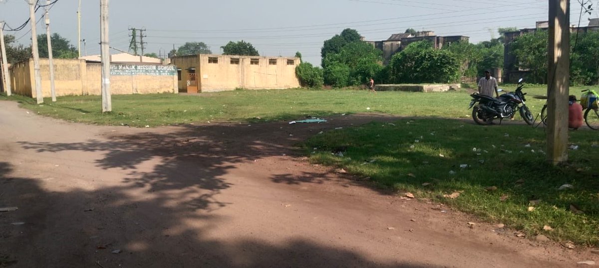 SodepurECL's tweet photo. As part of Special Campaign 5.0, the Sodepur Area undertook significant cleaning initiatives at Chinakuri Guest House,Sodepur Area,ECL.The efforts focused on enhancing overall cleanliness, promoting sustainability, and improving the living environment for residents. https://t.co/z2ydLguhfN