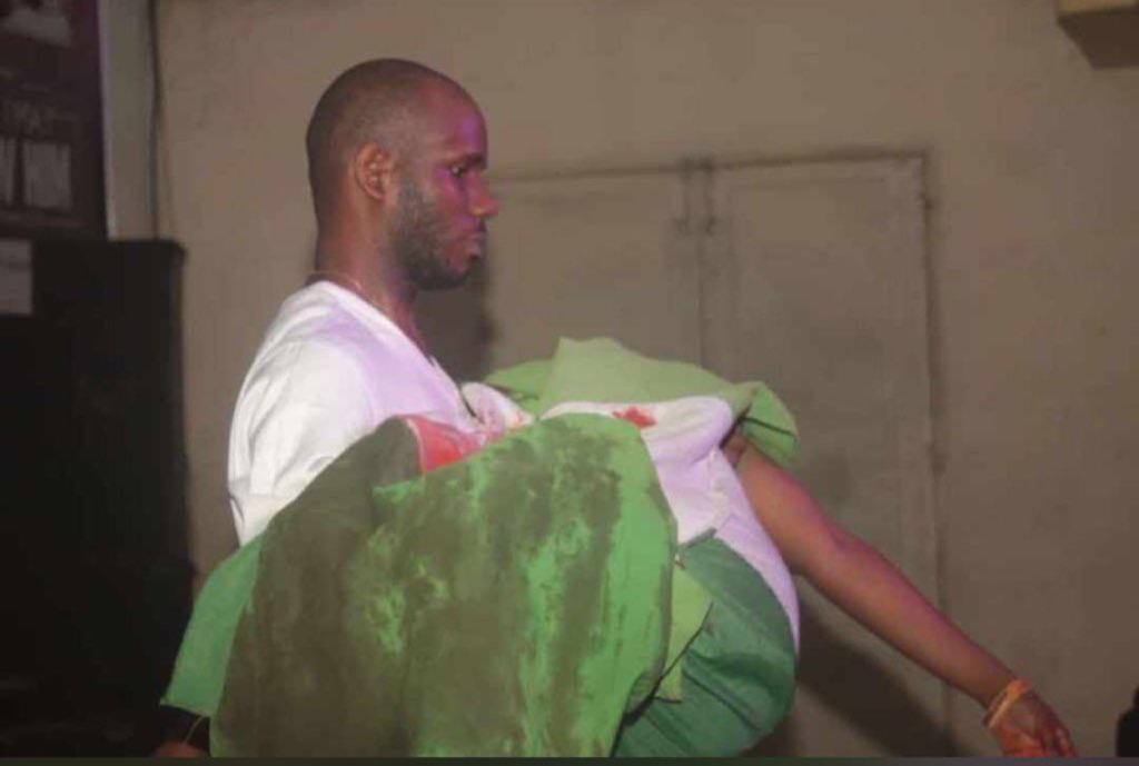 Adejoh03's tweet photo. On this day 20th October, 2020 promising young men and women lost their lives while yearning for the end to in Nigeria. We will never forget them… 💪🏾
Today marks it exactly 5years gone.
#endsars #20october2020 #EndPoliceBrutality
20th of October
#LekkiMassacre
Emeka
#InteriorReforms
Kuje Custodial Centre